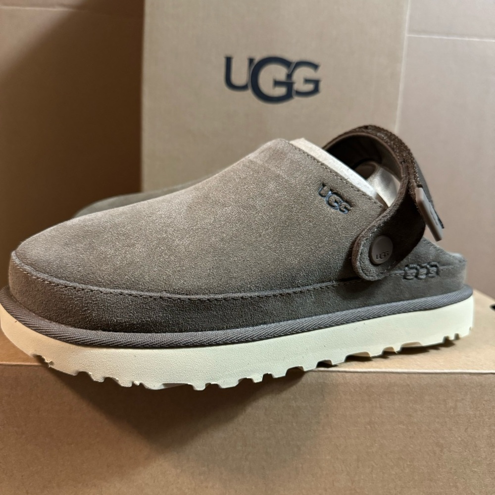 UGG Goldenstar clogs in hickory nwt